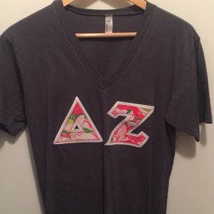 American Apparel Tops - Delta Zeta Lilly Pulitzer stitch letter T-shirt S American Apparel Tops - Delta Zeta Lilly Pulitzer stitch letter T-shirt S